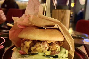 Neighbours Gastropub & Bar—