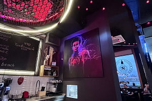 Neighbours Gastropub & Bar—